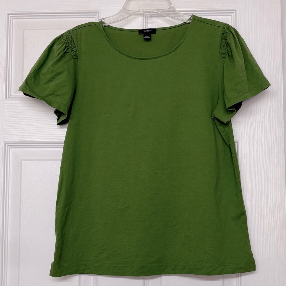 Ann Taylor Green Short Sleeve Top Gathered Puff Sleeves Sz S